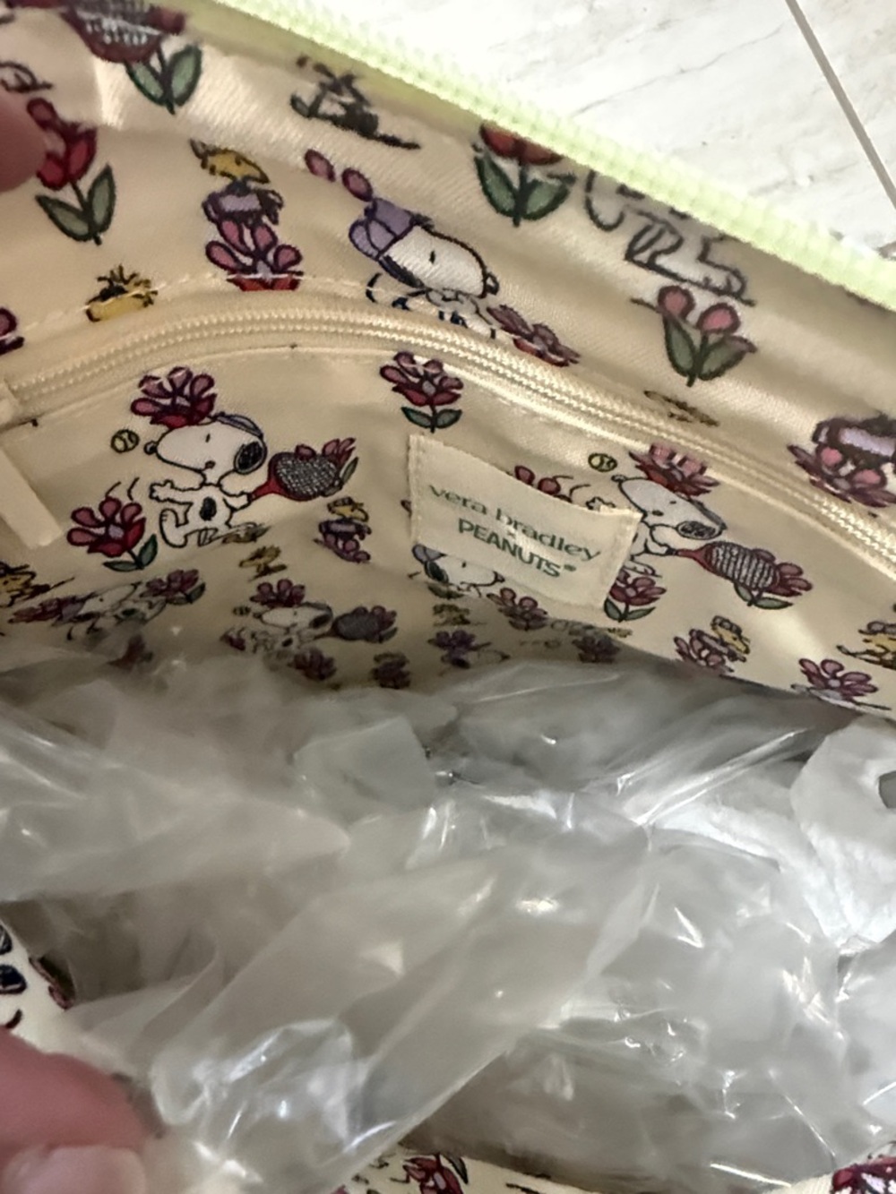 Vera Bradley Light Green Floral & Multicolor Crossbody Bag..peanuts theme ..nwt - Picture 5 of 8